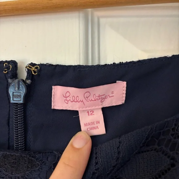 Lilly Pulitzer Kayleigh Shift Dress True Navy Blue Fern Gallery Bow Lace 12 Sun - Picture 6 of 11